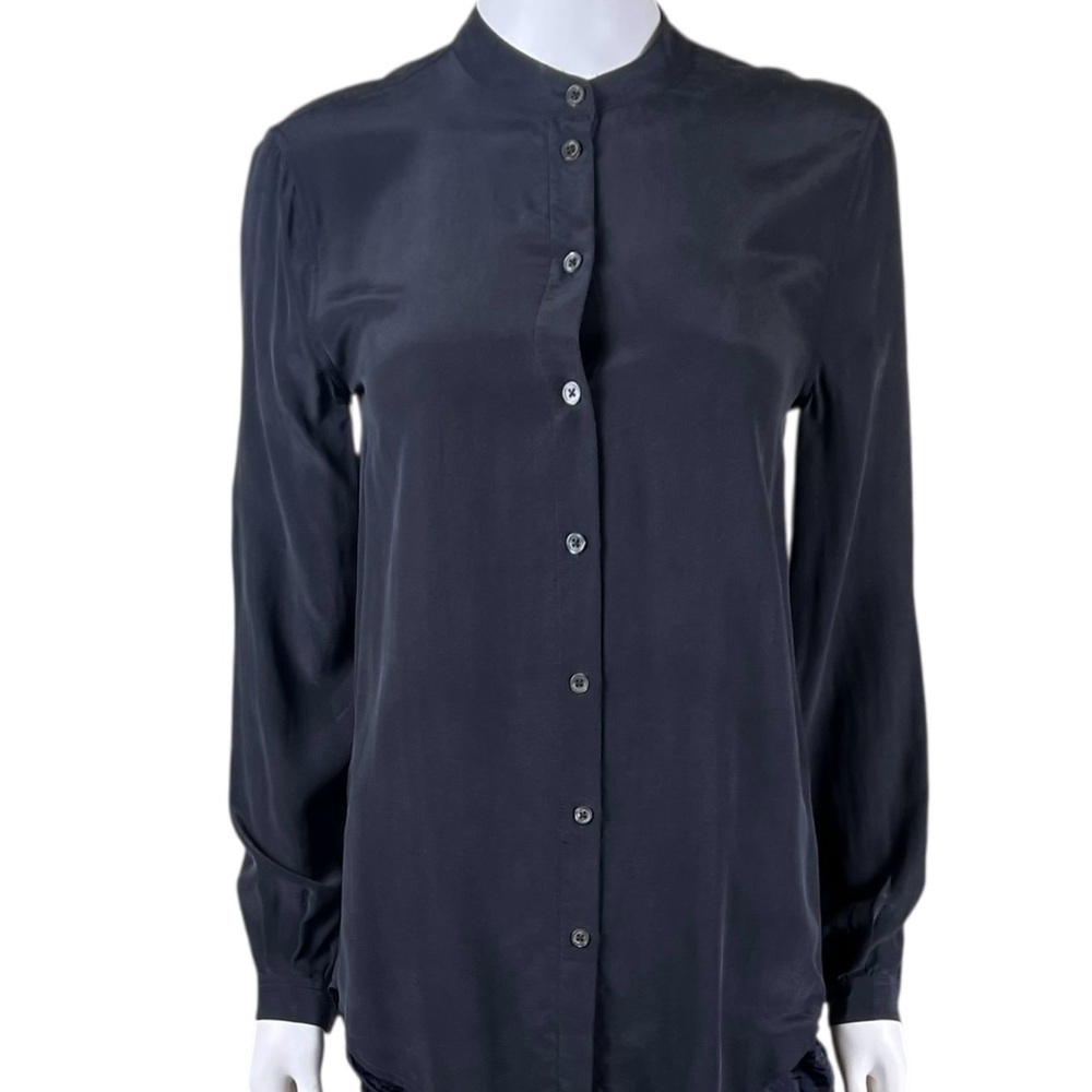 Equipment 100% Silk Button Down Long Sleeve Blouse